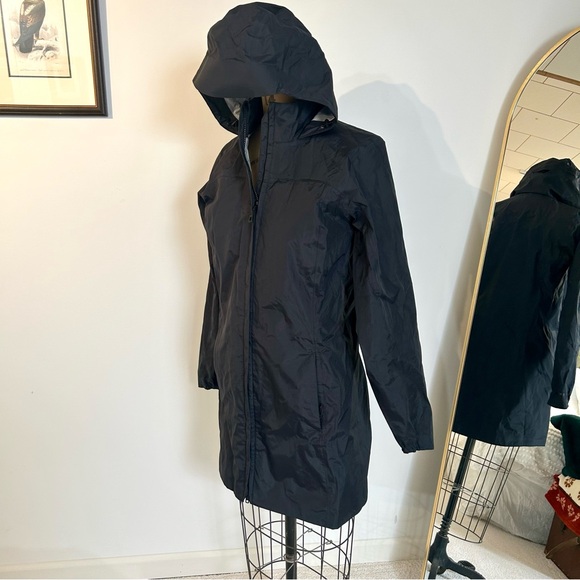 Patagonia Women’s Black Torrentshell 3L Rain City Coat Rain Parka Sz M EUC - Picture 9 of 16